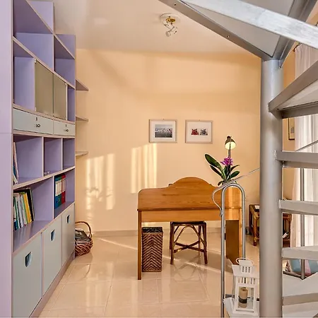 Апартаменти Modern House With Sea View